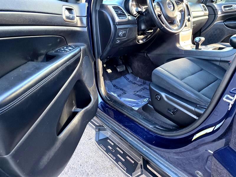 Jeep Grand Cherokee Laredo 4WD 2015