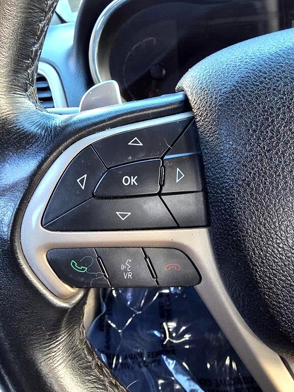 Jeep Grand Cherokee Laredo 4WD 2015