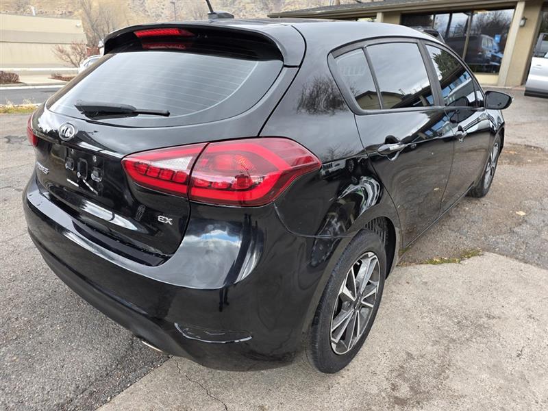 Kia Forte 5-Door EX 2017