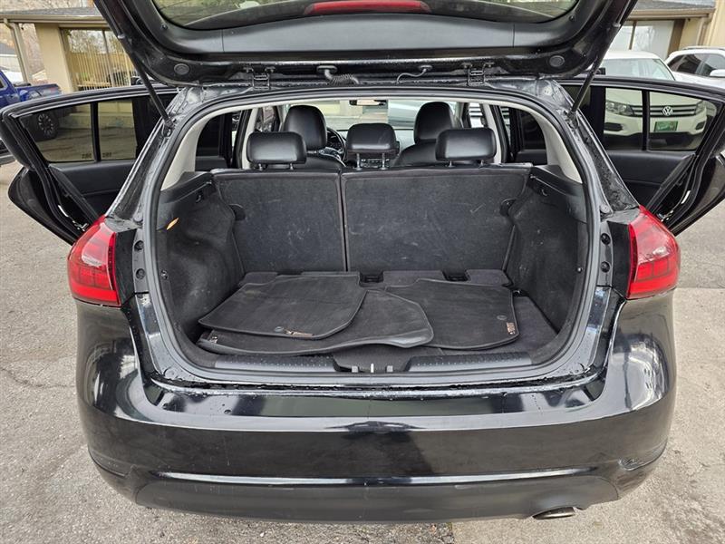 Kia Forte 5-Door EX 2017