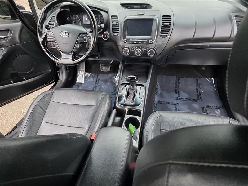 Kia Forte 5-Door EX 2017