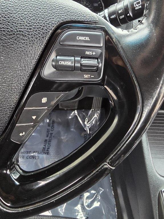 Kia Forte 5-Door EX 2017