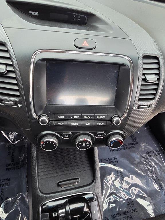 Kia Forte 5-Door EX 2017