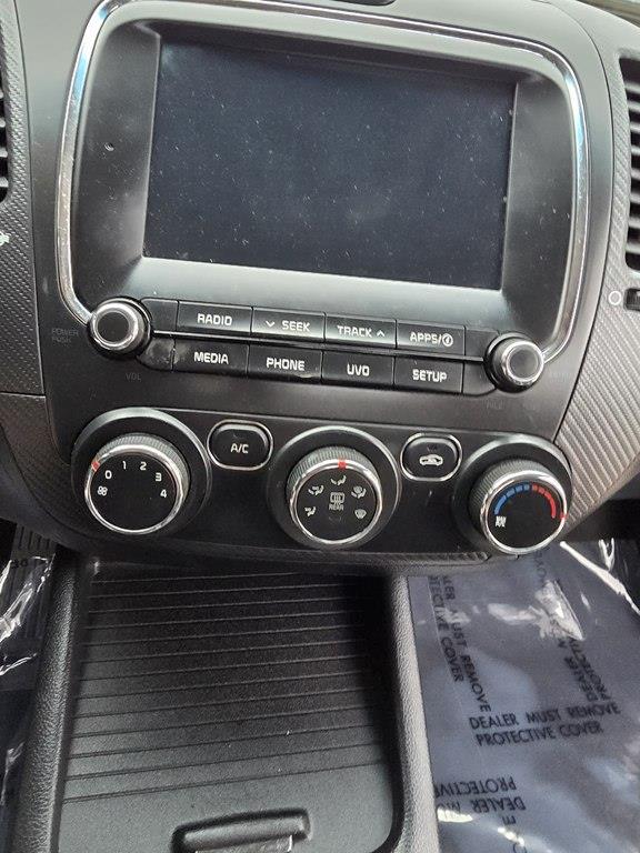 Kia Forte 5-Door EX 2017