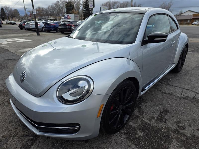 Volkswagen Beetle 2.0T Turbo 2013