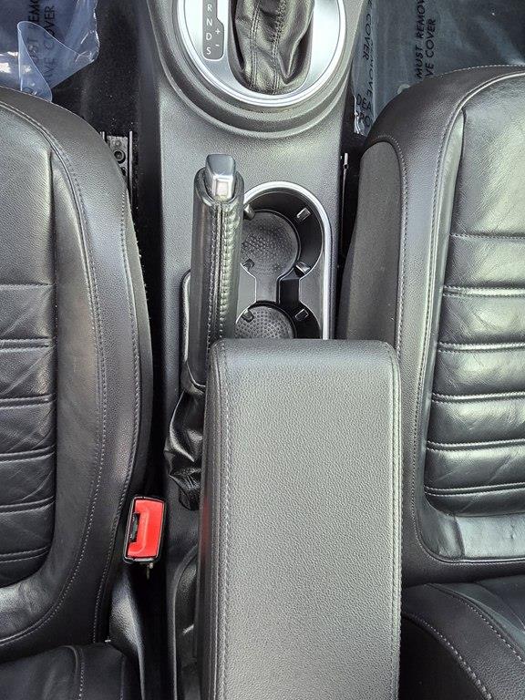 Volkswagen Beetle 2.0T Turbo 2013