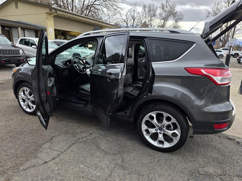 Ford Escape Titanium 4WD 2015