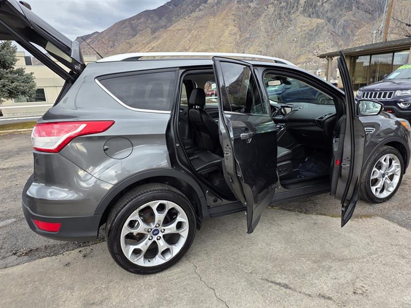 Ford Escape Titanium 4WD 2015