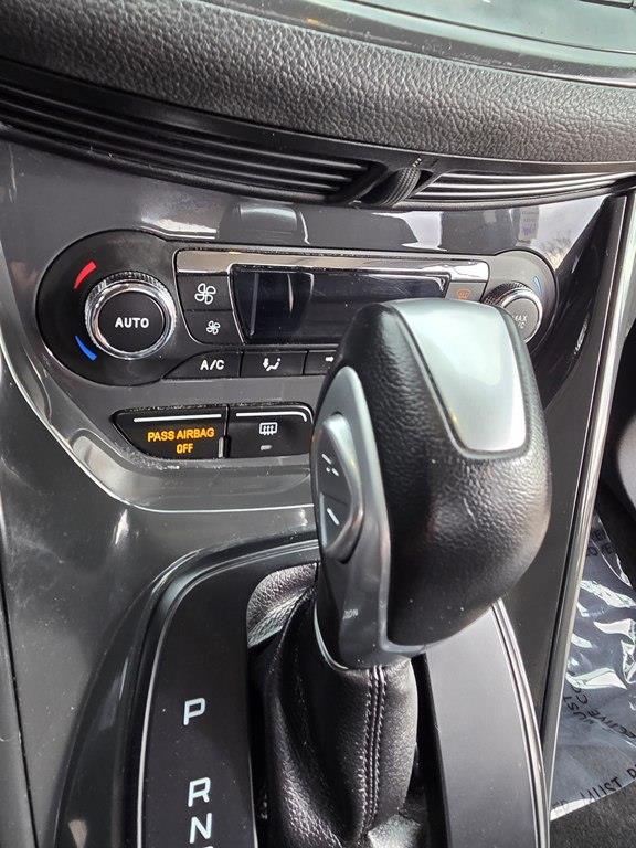 Ford Escape Titanium 4WD 2015