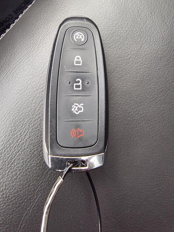 Ford Escape Titanium 4WD 2015