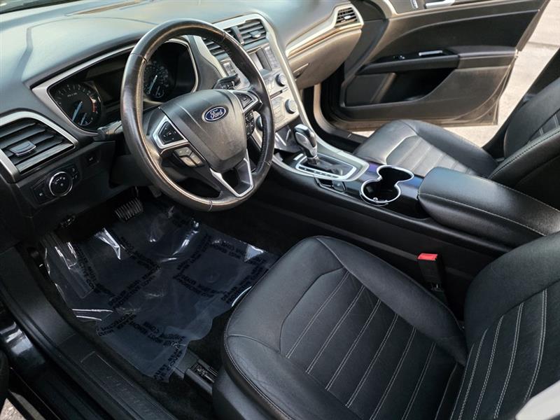 Ford Fusion SE AWD 2015