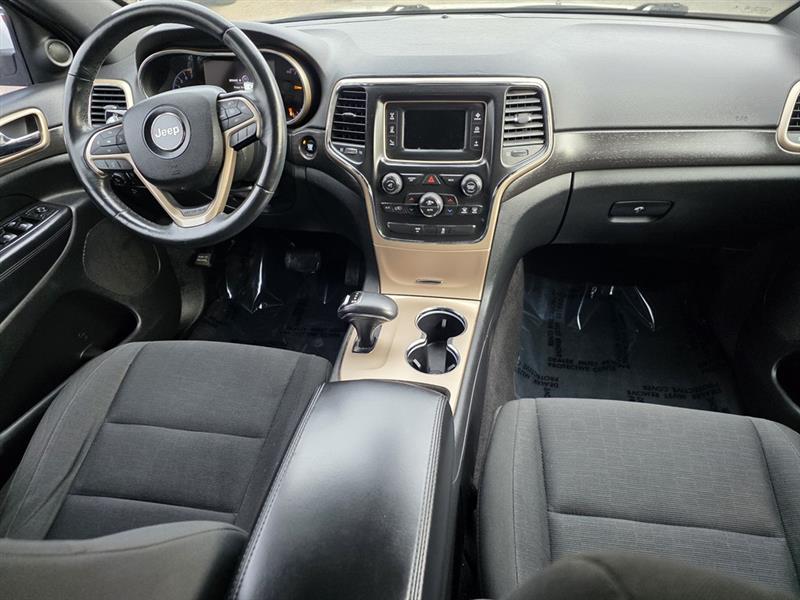 Jeep Grand Cherokee Laredo 2WD 2015