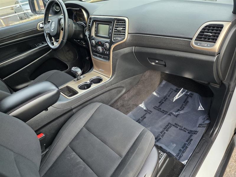 Jeep Grand Cherokee Laredo 2WD 2015