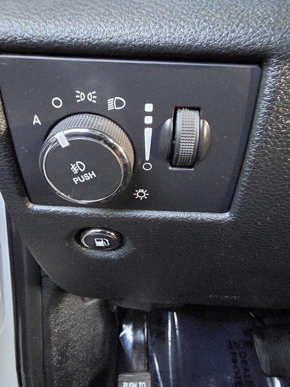 Jeep Grand Cherokee Laredo 2WD 2015