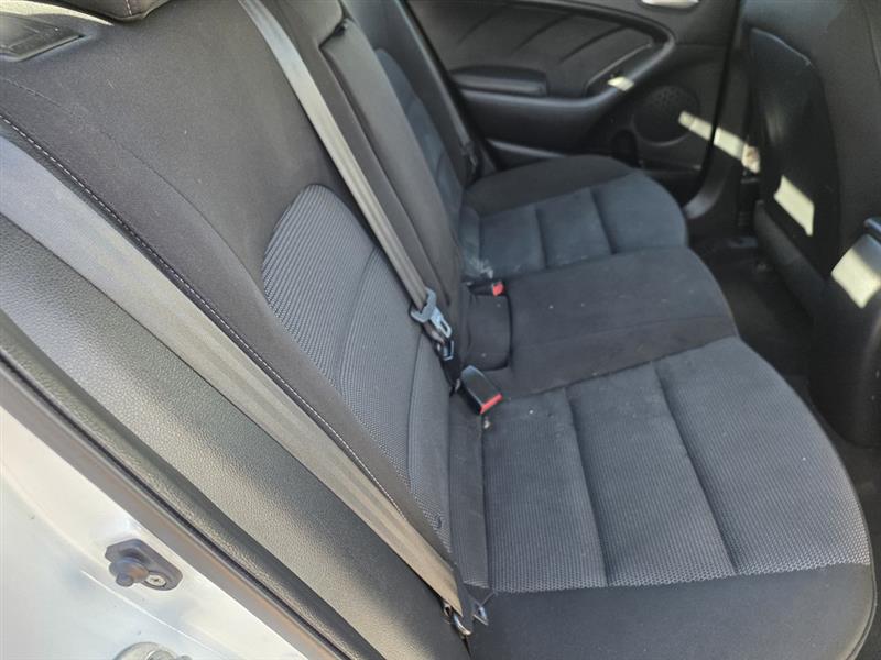 Kia Forte 5-Door LX 2017