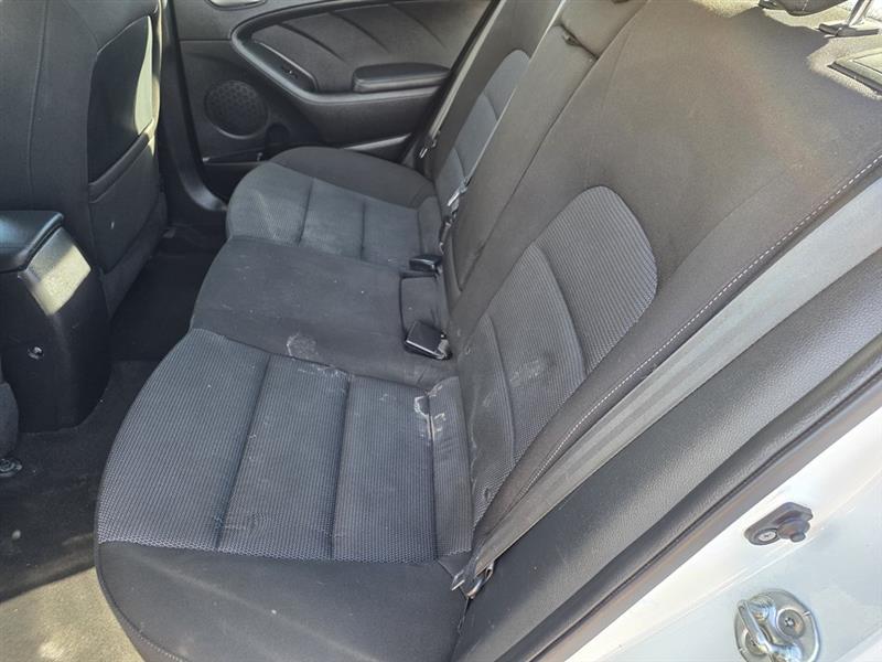 Kia Forte 5-Door LX 2017