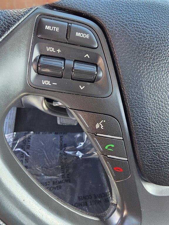 Kia Forte 5-Door LX 2017