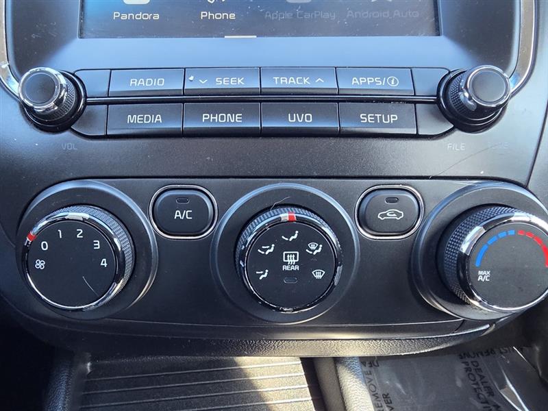 Kia Forte 5-Door LX 2017