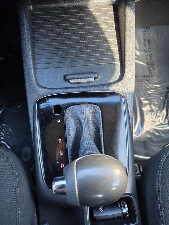 Kia Forte 5-Door LX 2017