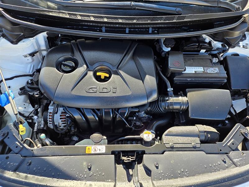 Kia Forte 5-Door LX 2017