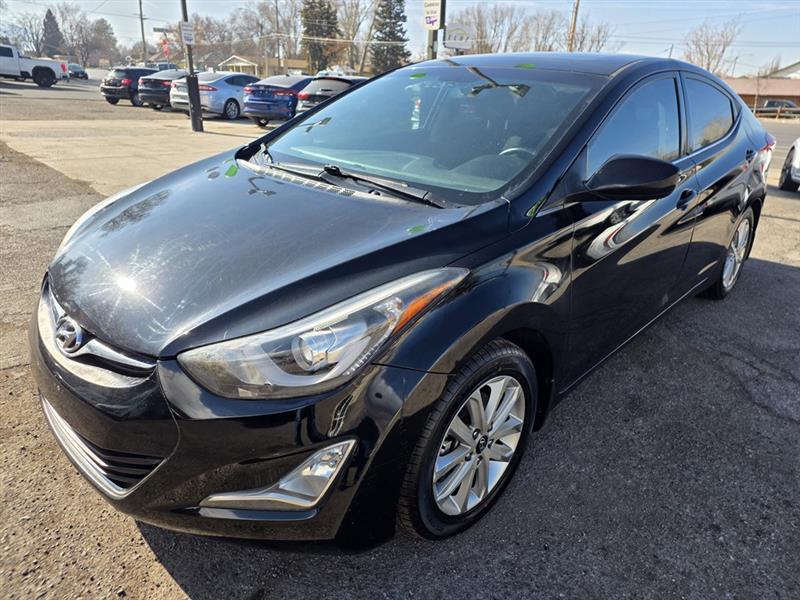 Hyundai Elantra SE 6AT 2015