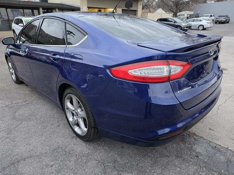 Ford Fusion SE 2015