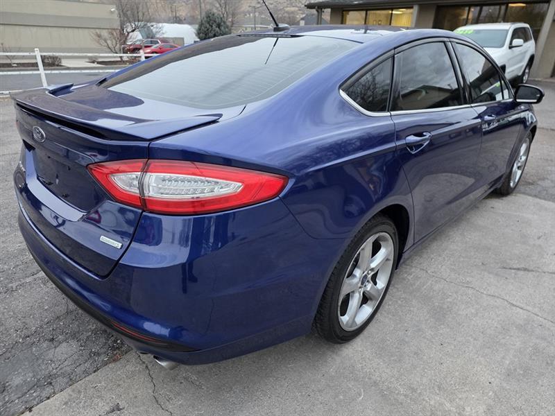 Ford Fusion SE 2015