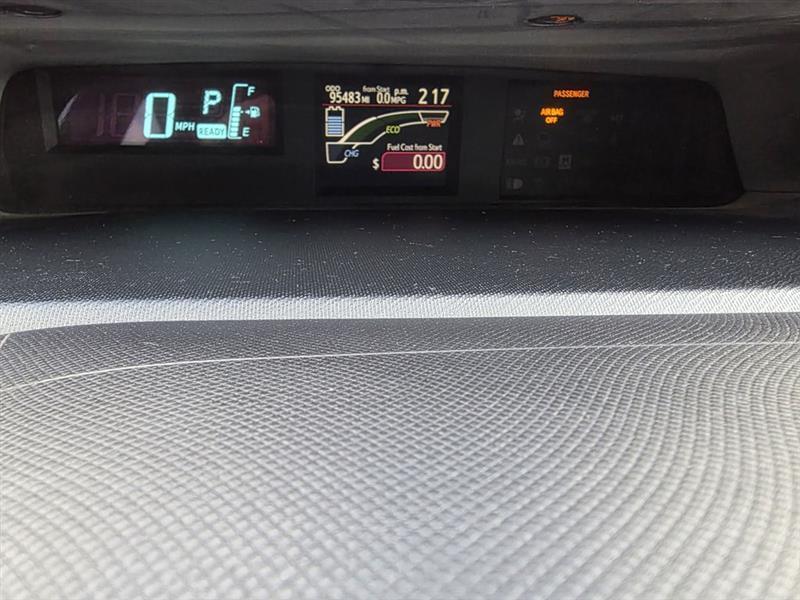 Toyota Prius c Four 2014