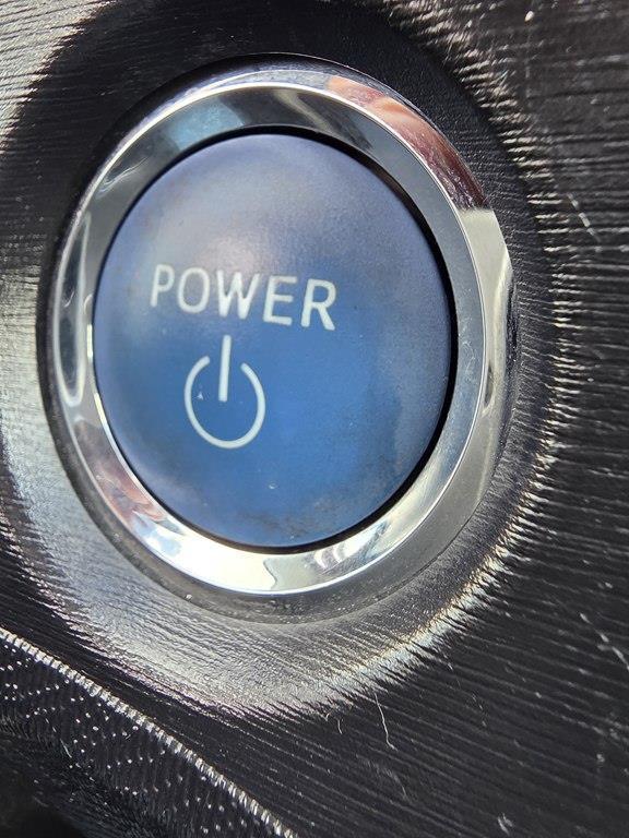 Toyota Prius c Four 2014