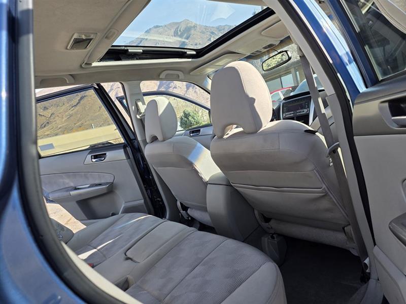 Subaru Forester 2.5X Premium 2010