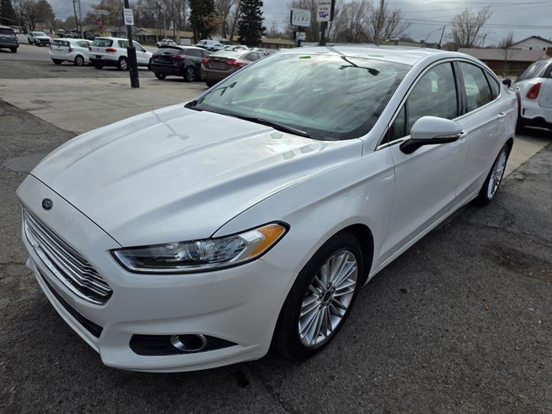 Ford Fusion SE 2016