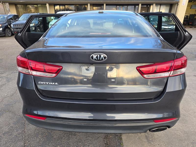 Kia Optima LX 2017