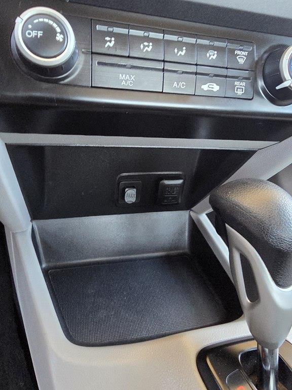 Honda Civic LX Sedan 5-Speed AT 2012