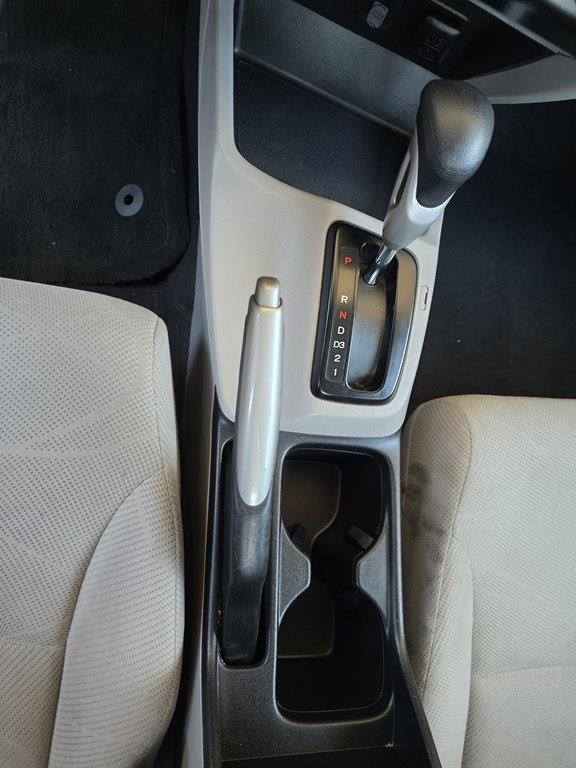 Honda Civic LX Sedan 5-Speed AT 2012
