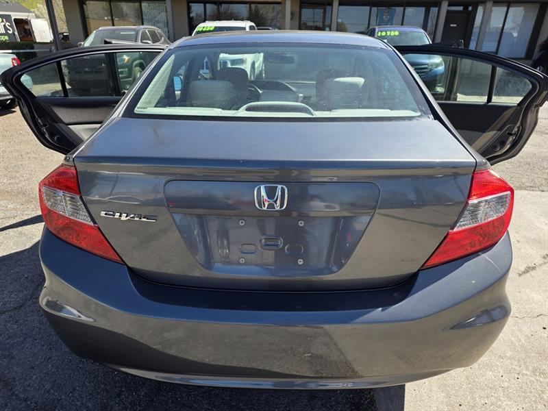 Honda Civic LX Sedan 5-Speed AT 2012