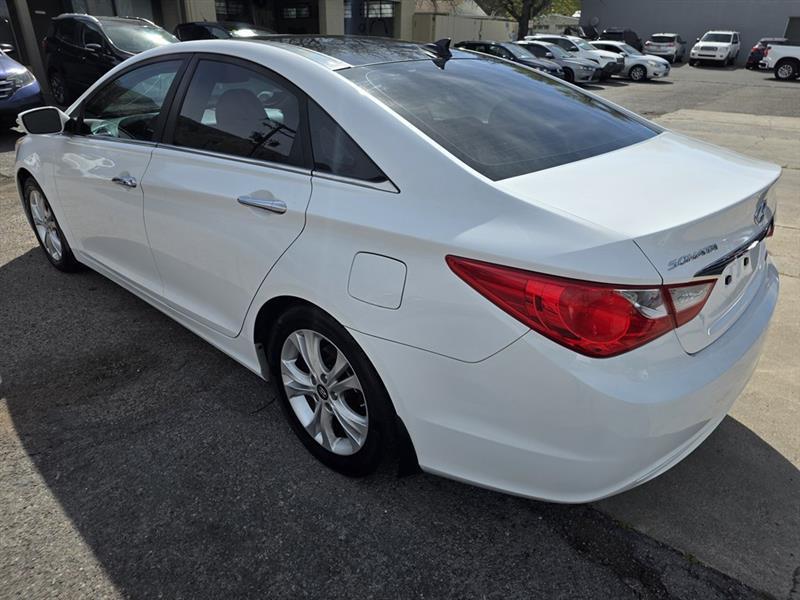 Hyundai Sonata SE Auto 2013