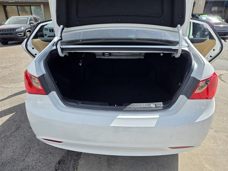 Hyundai Sonata SE Auto 2013