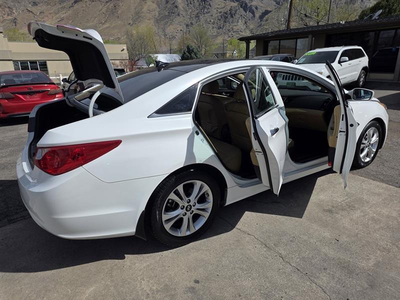 Hyundai Sonata SE Auto 2013