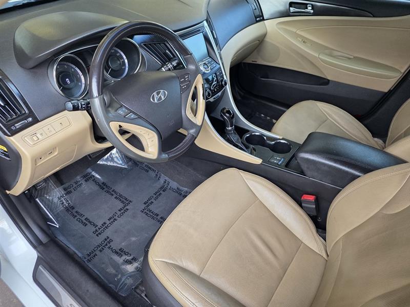Hyundai Sonata SE Auto 2013