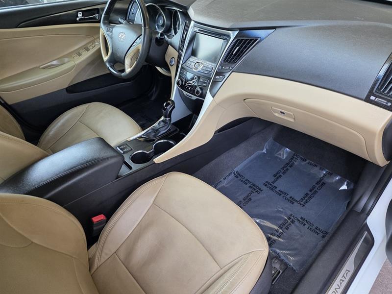Hyundai Sonata SE Auto 2013