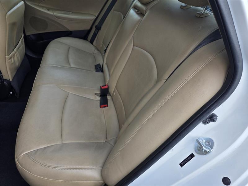 Hyundai Sonata SE Auto 2013