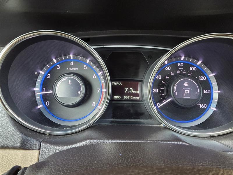 Hyundai Sonata SE Auto 2013