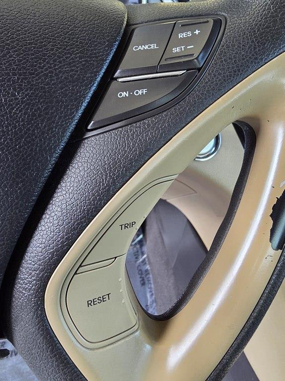 Hyundai Sonata SE Auto 2013