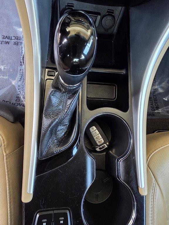 Hyundai Sonata SE Auto 2013