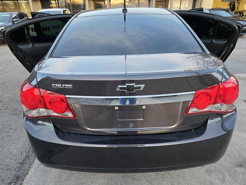 Chevrolet Cruze LS Auto 2014