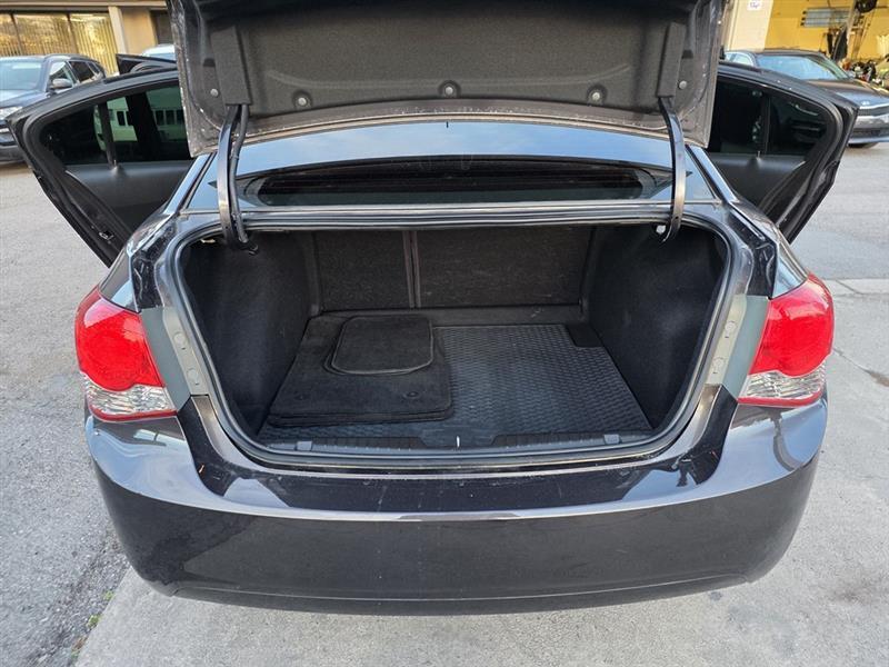 Chevrolet Cruze LS Auto 2014