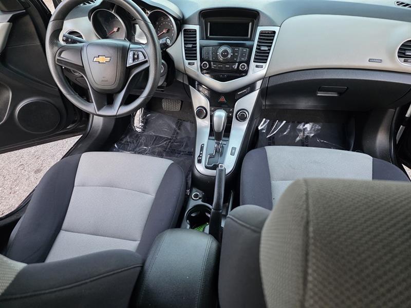 Chevrolet Cruze LS Auto 2014