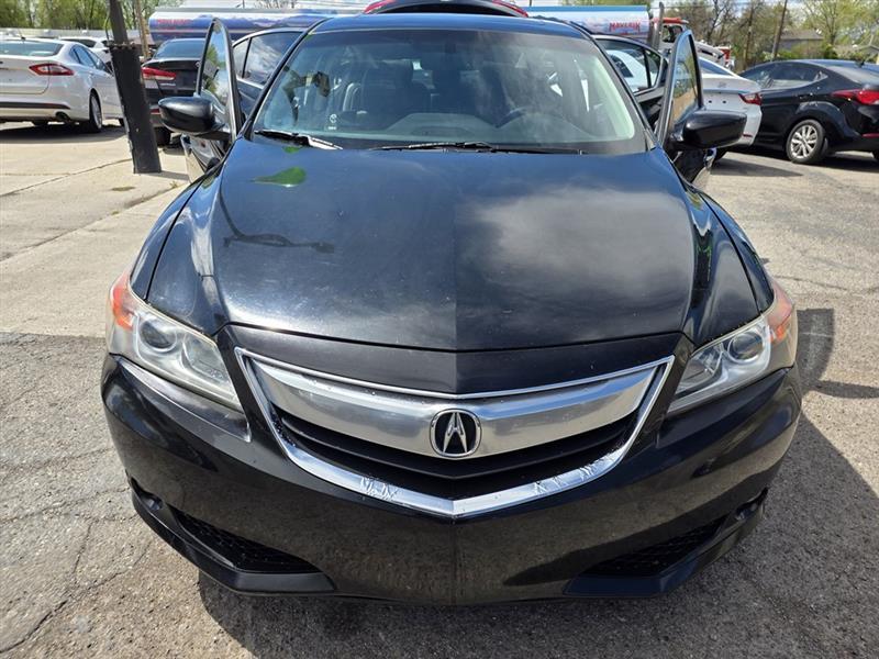 Acura ILX 5-Spd AT w/ Premium Package 2013