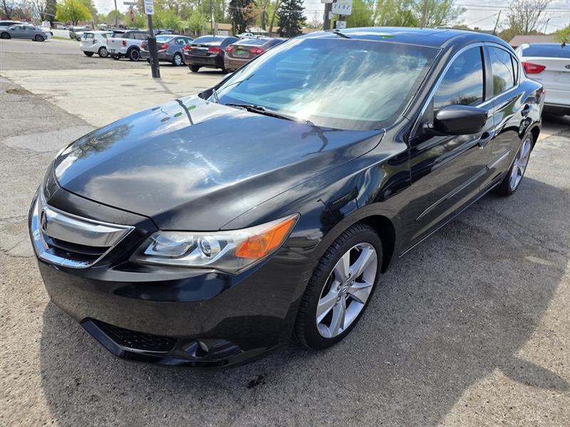 Acura ILX 5-Spd AT w/ Premium Package 2013