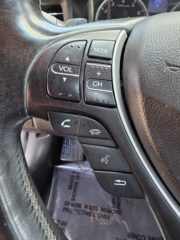 Acura ILX 5-Spd AT w/ Premium Package 2013